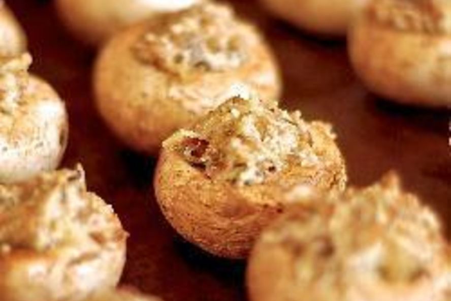 Рецепт грибы, фаршированные козьим сыром