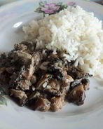 Шампиньоны жареные со сметаной