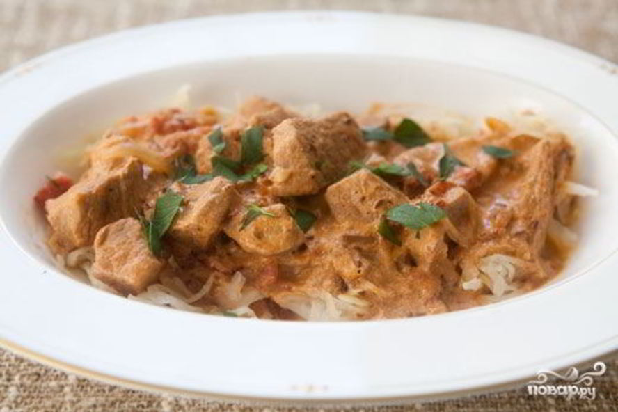 Рецепт гуляш из курицы со сметаной