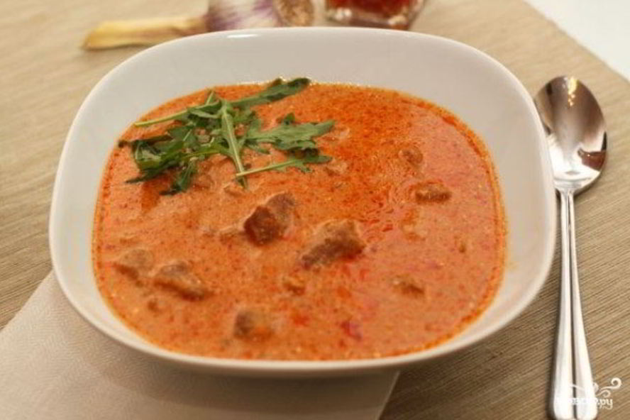 Рецепт гуляш из свинины с помидорами