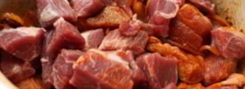 гуляш из свинины с помидорами. Шаг 3