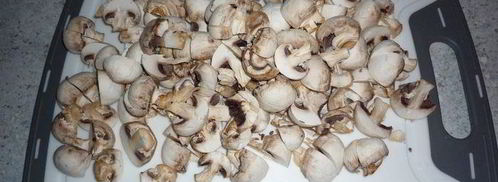 гуляш из свинины с шампиньонами. Шаг 2