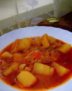 Суп-гуляш с курицей