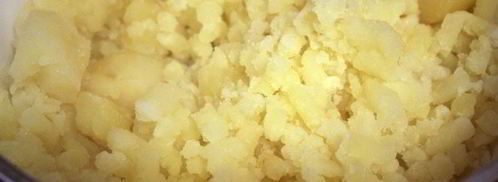 картофельное пюре с беконом, луком и вареным яйцом. Шаг 4