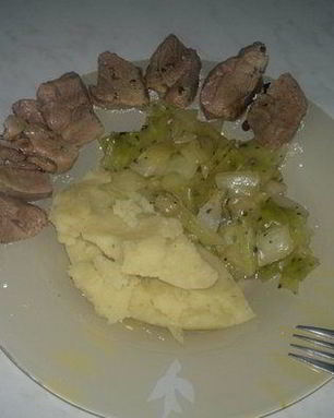 Картофельное пюре с травами и чесноком