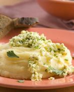 Картофельное пюре с яйцом и маслом