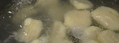 картофельные ньокки с соусом из помидоров и базиликом. Шаг 9