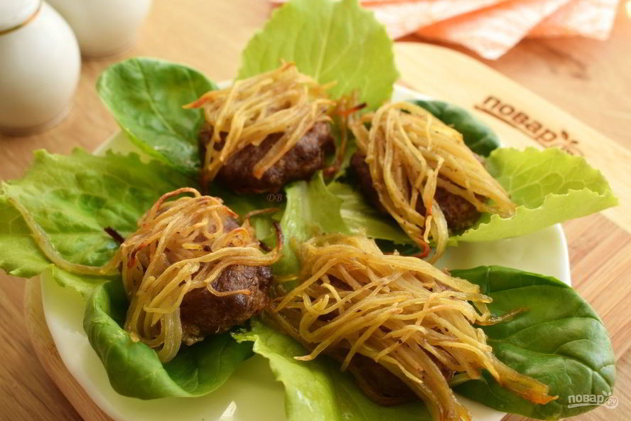 Рецепт колючие котлеты из картофеля и свинины