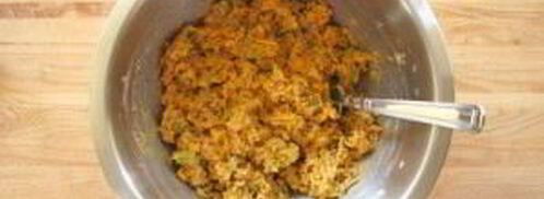 котлеты из лосося с луком. Шаг 5