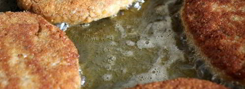 котлеты из семги с пшеничными отрубями и кинзой. Шаг 4