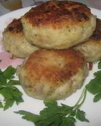 Котлеты из вареной рыбы с картофелем