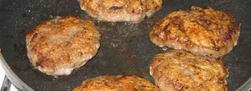 котлеты с гарниром и овощами. Шаг 22