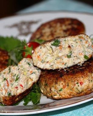 Куриные котлетки с овощами и творогом