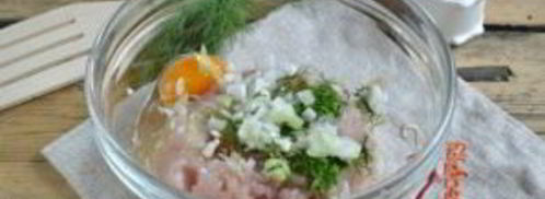 куриные котлеты из фарша. Шаг 2