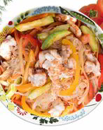 Крахмальная лапша с куриным филе и цукини