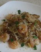 Лапша по-сингапурски с креветками