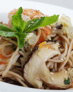 Лапша соба с креветками