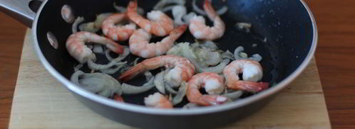 лапша удон в кокосовом молоке с креветками. Шаг 2