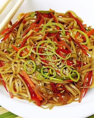 Лапша вок с овощами под соусом Терияки