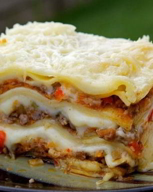 Лазанья с фаршем и овощами
