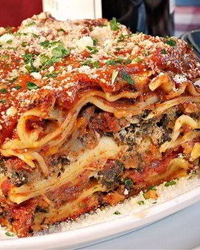 Лазанья с грибами, хересом и взбитыми сливками