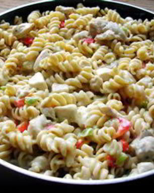 Макароны с курицей в сливочном соусе с Пармезаном