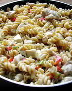 Макароны с курицей в сливочном соусе с Пармезаном