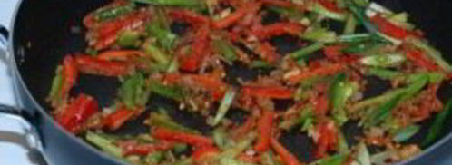 острые макароны с курицей и овощами. Шаг 2