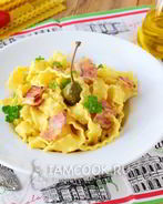 Паста карбонара с беконом и сливками