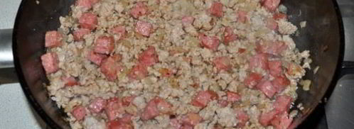 паста с колбасой, фаршем и сыром. Шаг 3