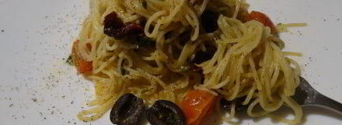 паста с томатами черри и маслинами. Шаг 10