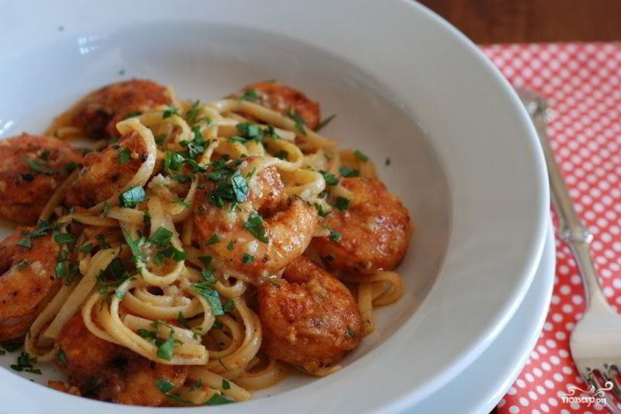 Рецепт паста с жареными креветками и лимонно-чесночным маслом