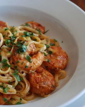 Паста с жареными креветками и лимонно-чесночным маслом
