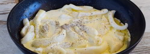 спагетти с кальмарами в сливочном соусе. Шаг 11