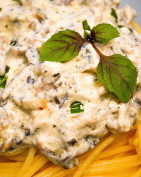 Спагетти со сливочно-грибным соусом Дор-блю