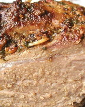 Ароматная свинина в духовке