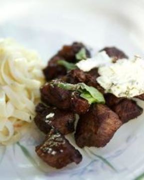 Баранина с козьим сыром и мятой