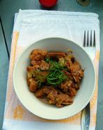 Говядина тушеная с луком