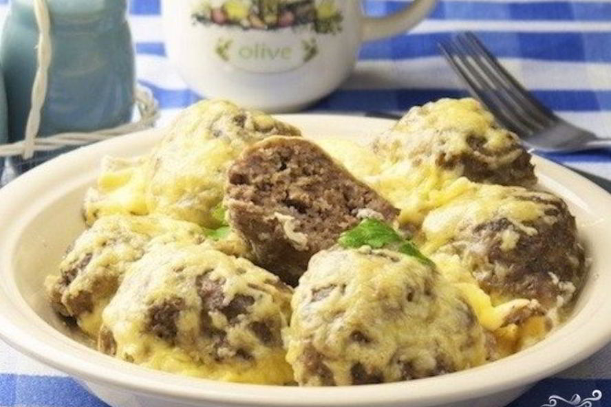 Рецепт куриные биточки с сыром