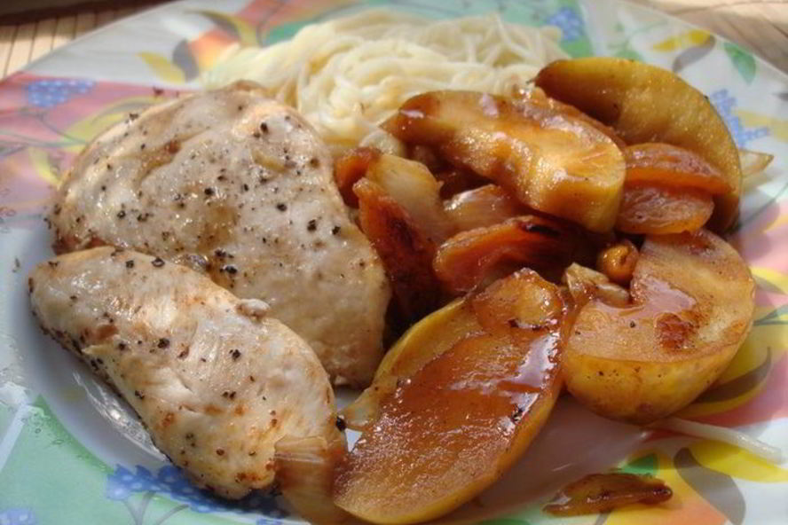 Рецепт куриные грудки с яблоком