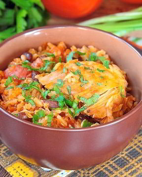 Курица с рисом и фасолью