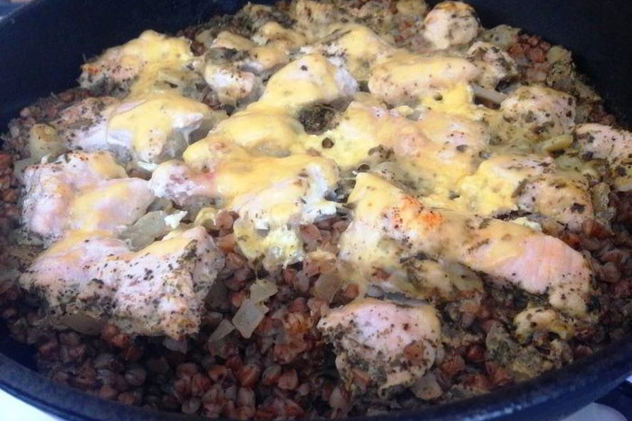 Рецепт курица запеченая с гречкой