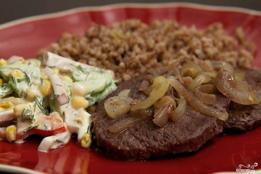 Рецепт мясо, тушенное в луке