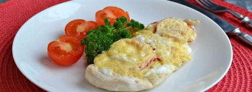 отбивные из куриного филе с луком, помидорами и сыром на пару. Шаг 5