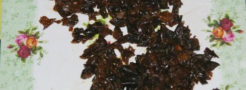 пражанина — мясо с овощами, черносливом и грибами в горшочках. Шаг 2