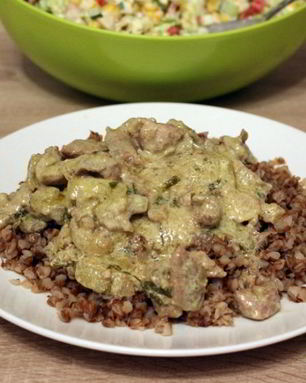 Свинина тушеная в сметане с карри-манго