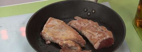 запеченная свинина в овощной икре с картофелем. Шаг 2