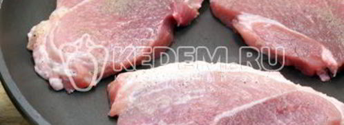 запеченное мясо с помидорами и сыром. Шаг 2