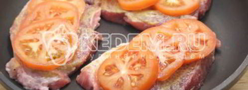 запеченное мясо с помидорами и сыром. Шаг 4