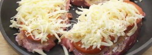 запеченное мясо с помидорами и сыром. Шаг 5